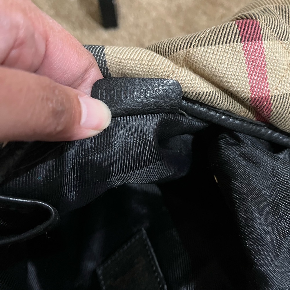 BURBERRY CANVAS HOBO - Picture 13 of 15